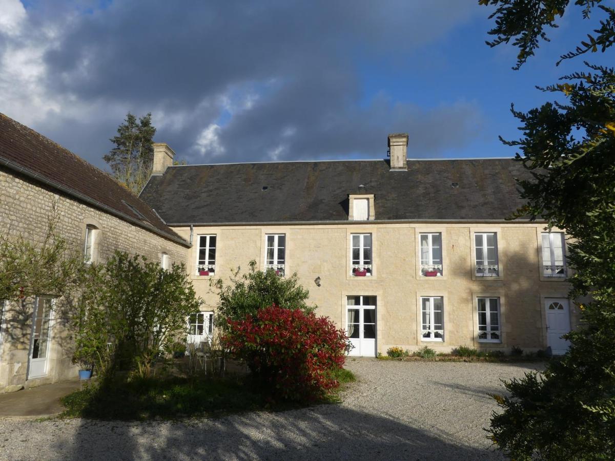 Domaine De La Cour Vautier Bed and Breakfast Mandeville-en-Bessin Buitenkant foto